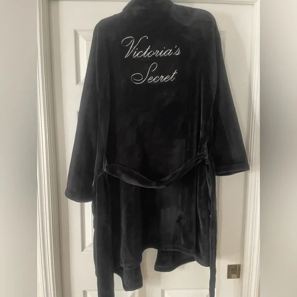Victorias Secret Plush Robe M/L - Picture 5 of 6